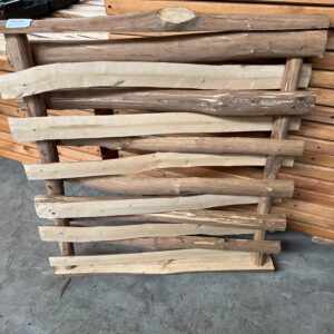 Puerta de Avellano de Media Caña