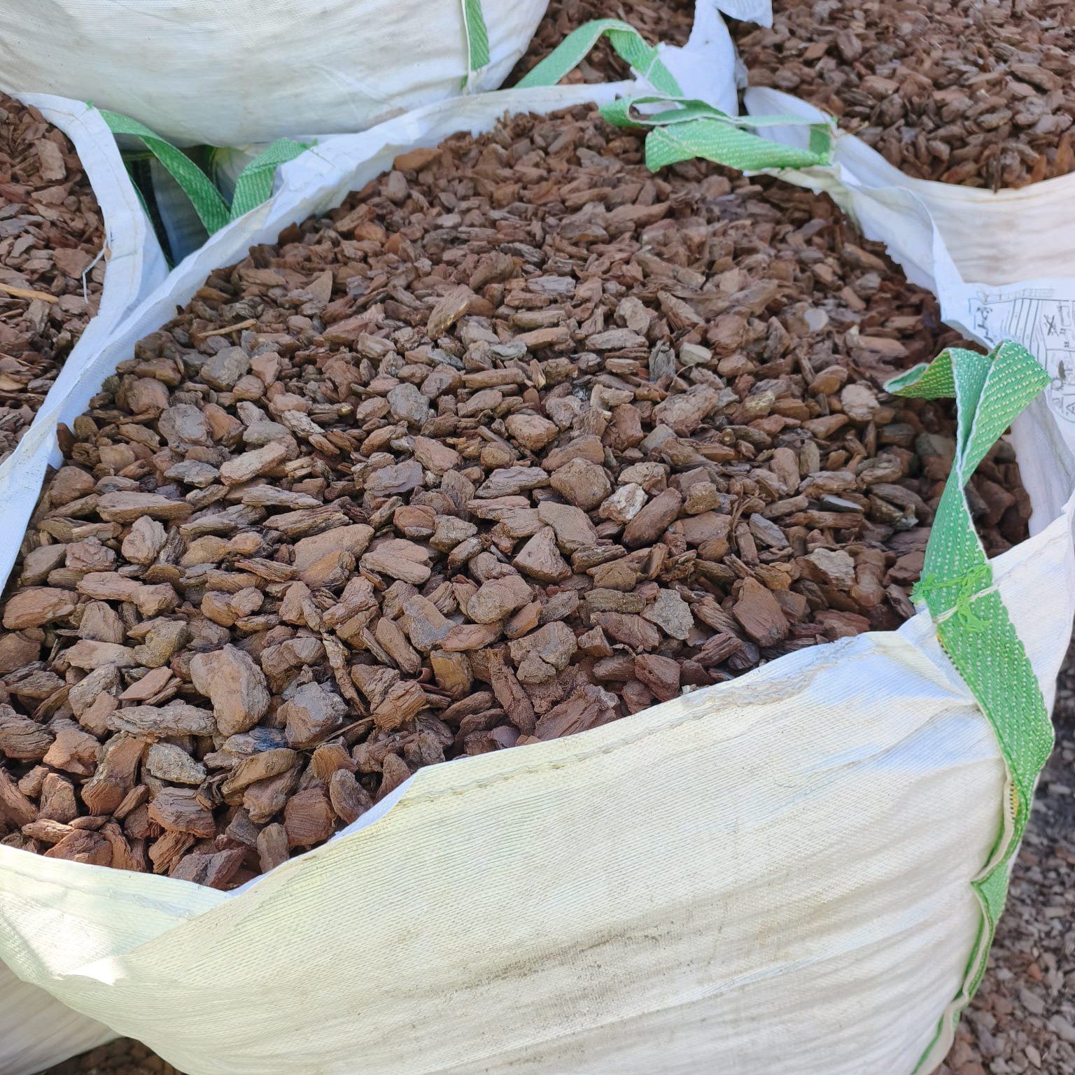 BIG BAG Corteza de Pino Decorativa Extra 20/40 mm Natural